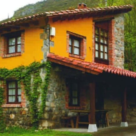La Rotella, Calma Al Lado De Onís Kültér fotó